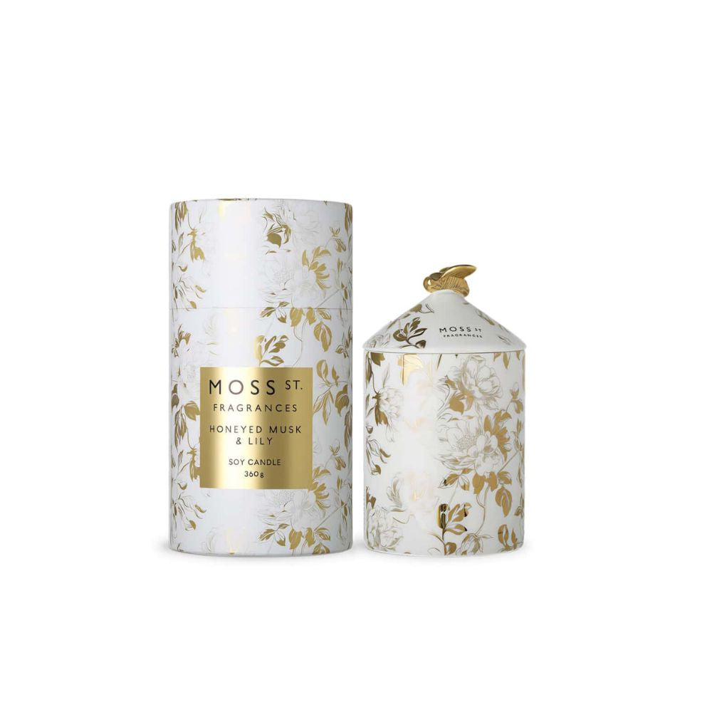 Honeyed Musk & Lily Soy Candle 360g Xmas 26
