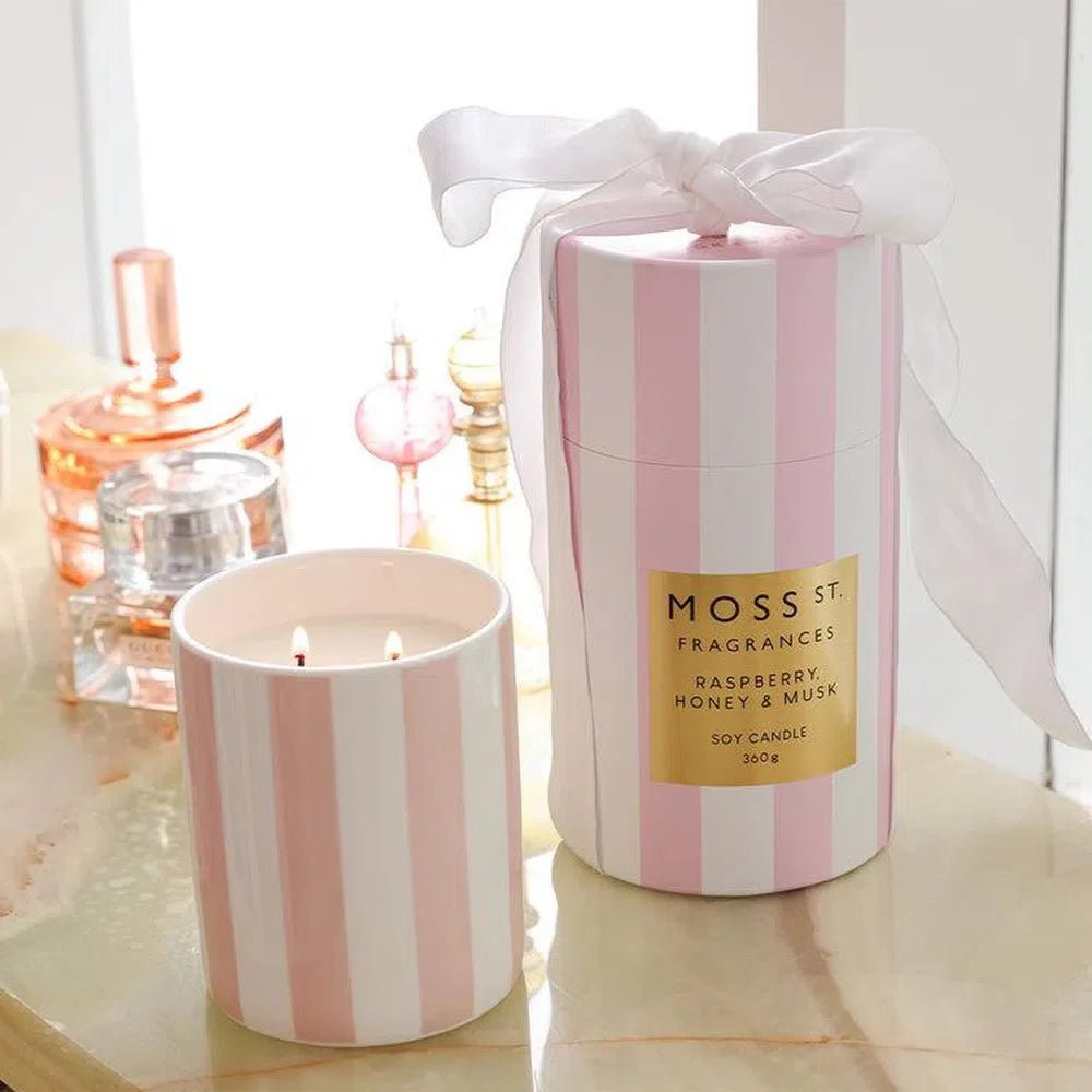 Moss St Fragrances - Moss St Soy Candle 360g Mothers Day 2024 - Patchouli Pear & Oud - The Beauty Shop - 9353736003007