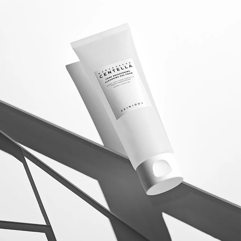 Madagascar Centella Tone Brightening Cleansing Gel Foam 125ml